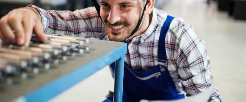 Comaen Engineer aan het werk