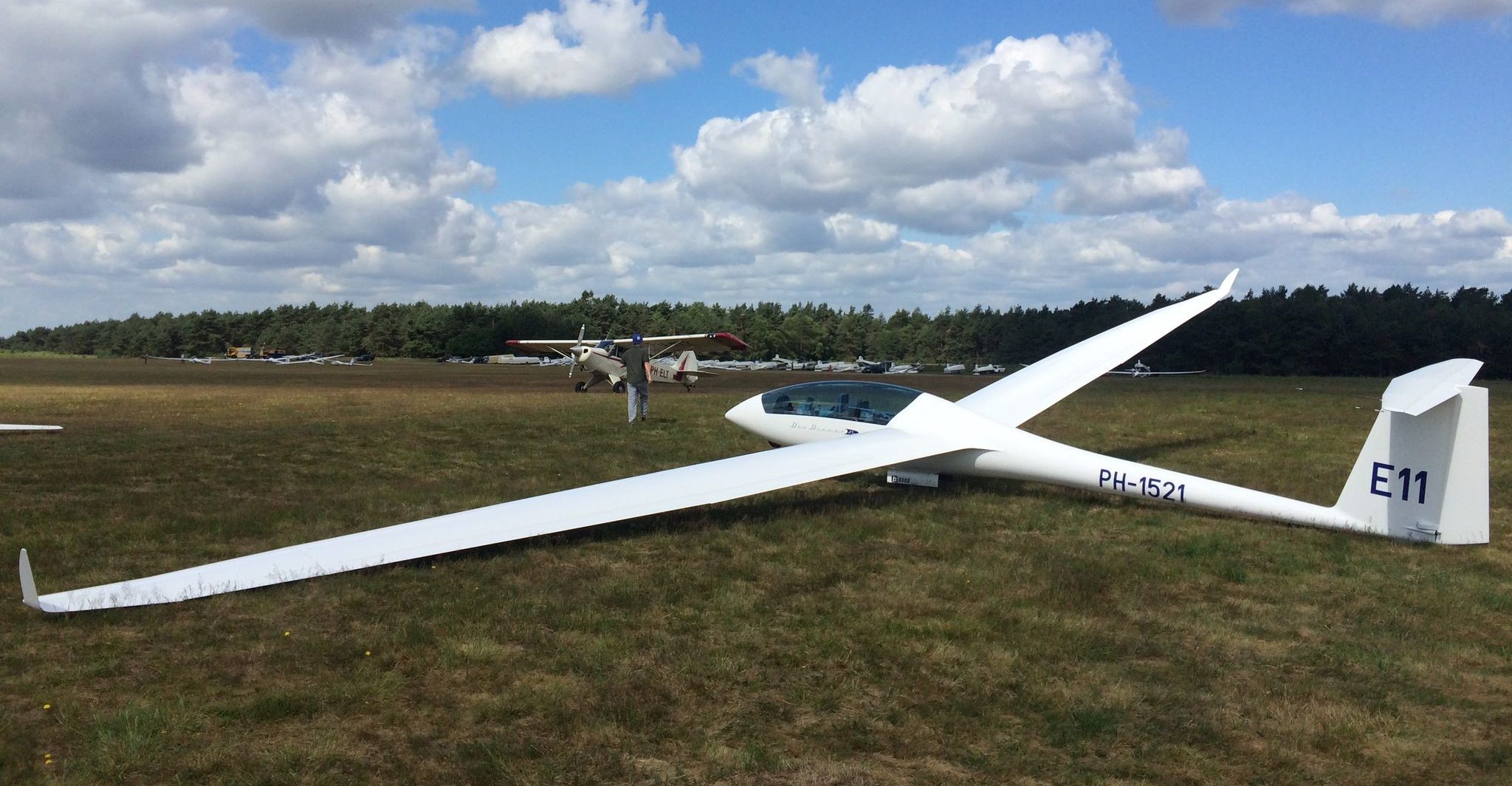 Kan een zweefvliegtuig 800 kilometer per uur halen? - Comaen